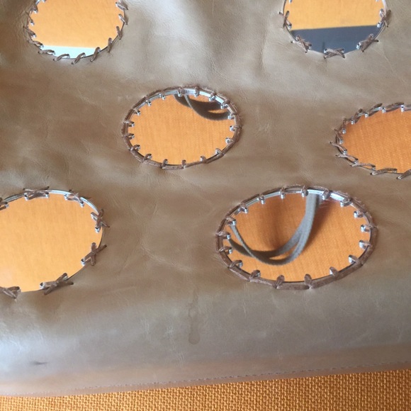 VINTAGE PRADA VERY RARE MIRROR BEIGE TOTE BAG - Picture 7 of 12